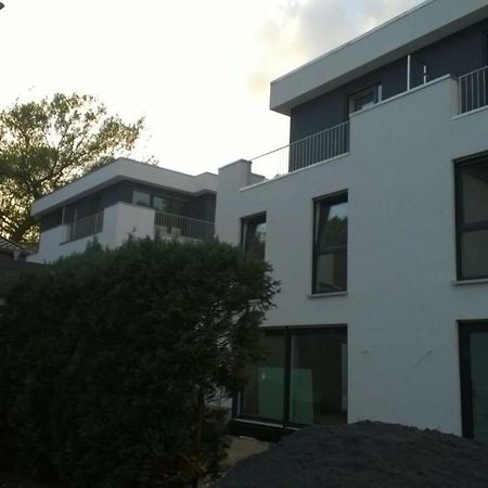 House In Cologne Apartment Exterior photo